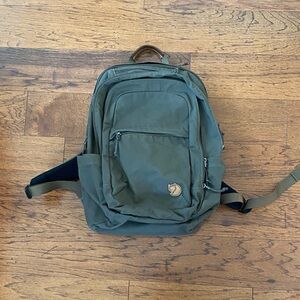 Fjallraven G1000 Olive green 20L backpack